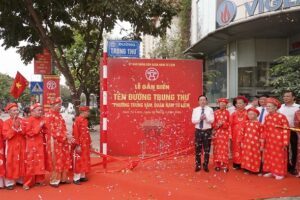 Lễ gắn biển tên đường Trung Thư, quận Nam Từ Liêm