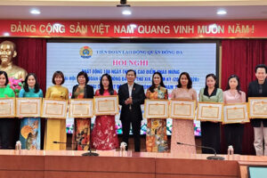 Đống Đa với phong trào xây dựng cơ quan, đơn vị, doanh nghiệp đạt chuẩn văn hóa
