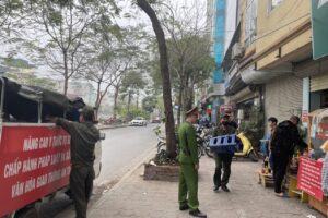 Quận Thanh Xuân: 3 tháng đầu năm tổ chức 300 đợt ra quân về TTATGT, TTĐT, VSMT