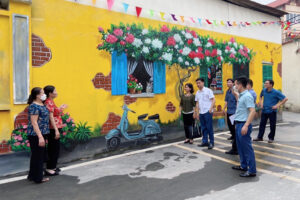 Đan Phượng tổ chức kiểm tra, chấm điểm cuộc thi “Giữ gìn thôn, tổ dân phố sáng, xanh, sạch, đẹp, an toàn, thông minh” quý I/2023
