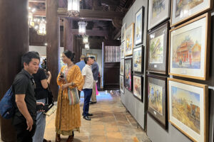 Cùng chiêm ngưỡng sắc màu văn hoá phương Nam qua hơn 100 tác phẩm tranh màu nước