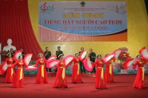 Quốc Oai: Gần 500 hội viên người cao tuổi tham gia Liên hoan “Tiếng hát người cao tuổi” năm 2023