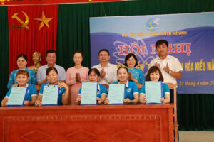 Mô hình điểm “Tổ dân phố văn hóa kiểu mẫu” trong thực hiện quy tắc ứng xử nơi công cộng ở Mê Linh