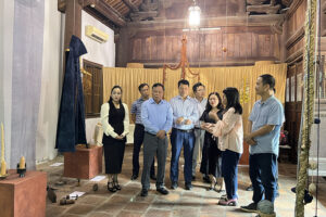 Phó Bí thư Thành ủy Hà Nội Nguyễn Văn Phong tham quan Tuần lễ thiết kế Việt Nam