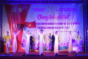 Tổ chức chương trình nghệ thuật đặc sắc tuyên truyền 15 năm mở rộng địa giới hành chính Thủ đô
