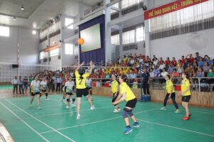 Hơn 400 vận động viên tham gia Giải Bóng chuyền hơi nông dân huyện Chương Mỹ năm 2023