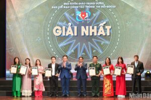 Ban Quản lý Di tích Nhà tù Hỏa Lò đạt giải Nhất Giải thưởng toàn quốc về thông tin đối ngoại lần thứ IX