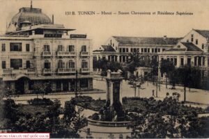 Triển lãm “Hồ Gươm – Giao lộ Đông Tây”
