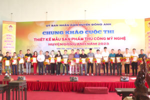 Nhiều tác phẩm xuất sắc tham dự Cuộc thi thiết kế mẫu sản phẩm thủ công mỹ nghệ huyện Đông Anh năm 2023