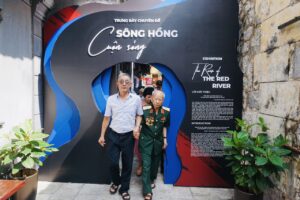 Tái hiện những gian khổ, hy sinh của quân và dân Thủ đô trong Trưng bày “Sông Hồng cuộn sóng”