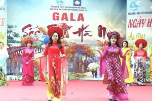Sôi động Gala “Sắc thu Hà Nội” của Hội Liên hiệp Phụ nữ quận Hà Đông