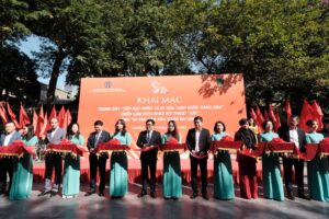 Khai mạc triển lãm “Sắp đặt nước  và Di sản  tháp nước Hàng Đậu”
