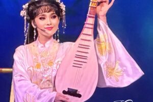 Nghệ sĩ Hồng Nhung – Ngôi sao sáng trên sân khấu cải lương Hà Nội