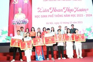 Liên hoan hợp xướng học sinh phổ thông năm học 2023-2024 với chủ đề “Vang mãi bài ca dâng Đảng”