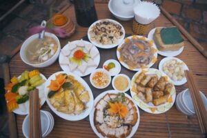 Ẩm thực tại làng cổ Đường Lâm nhận giải thưởng sản phẩm du lịch bền vững ASEAN năm 2024