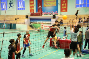 Huyện Thường Tín tổ chức Giải bóng chuyền hơi các đội mạnh mừng Đảng mừng Xuân Giáp Thìn 2024