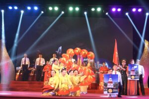 Tổ chức Liên hoan Nghệ thuật quần chúng “Hà Nội – Niềm tin và hy vọng” chào mừng kỷ niệm 70 năm Ngày Giải phóng Thủ đô