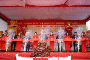 Hội chợ triển lãm sản phẩm làng nghề mộc, sinh vật cảnh xã Canh Nậu năm 2024