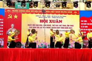Sôi nổi Ngày hội văn hóa, văn nghệ, thể dục thể thao, ẩm thực các dân tộc xã Yên Trung