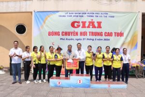 Giải bóng chuyền hơi trung, cao tuổi huyện Phú Xuyên