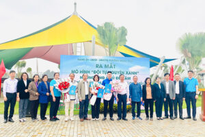 Quận Long Biên ra mắt mô hình “Đội tự nguyện Xanh”