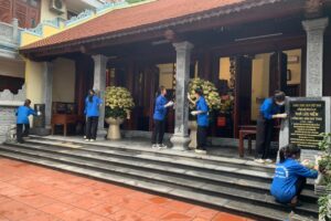 Huyện Đông Anh: Bóc xóa hàng nghìn quảng cáo rao vặt sai phép
