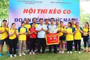 Giải kéo co huyện Quốc Oai chào mừng Lễ hội chùa Thầy năm 2024