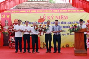 Kỷ niệm 20 năm ngày đón nhận Bằng Di tích lịch sử – văn hóa Nhà thờ Phùng Đình Nghĩa (huyện Chương Mỹ)