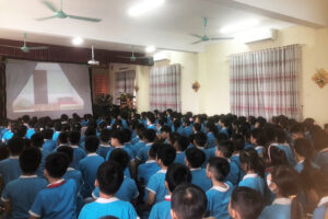 Chiếu phim miễn phí tại các trường học trên địa bàn huyện Đan Phượng