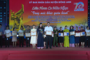 Liên hoan ca múa nhạc “Vang mãi khúc quân hành” của huyện Đông Anh thành công tốt đẹp