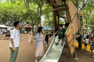 Trải nghiệm không gian vui chơi thân thiện, sáng tạo trong Ngày hội vui chơi cho trẻ em tại Vườn Giám
