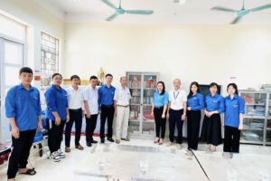 Tủ sách thanh niên ở thị xã Sơn Tây