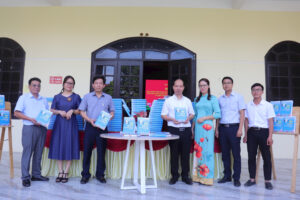 Ứng Hòa phát hành, xuất bản 02 cuốn sách giáo dục truyền thống có giá trị trong tháng 7 năm 2024