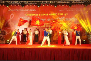 Trung tâm Văn hóa Thành phố tổ chức biểu diễn nghệ thuật chào mừng kỷ niệm 79 năm Cách mạng Tháng Tám và Quốc khánh 2/9