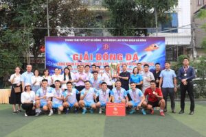 Sôi nổi Giải Bóng đá CNVCLĐ quận Hà Đông năm 2024