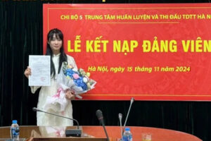 Tuyển thủ wushu Dương Thúy Vi được kết nạp Đảng