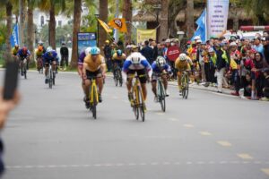 Sôi nổi Giải đua xe đạp Hà Nội mở rộng năm 2024