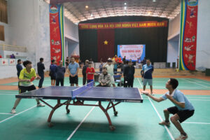 Hơn 200 VĐV tham dự giải Bóng bàn trong khuôn khổ Đại hội TDTT huyện Ba Vì lần thứ X năm 2025