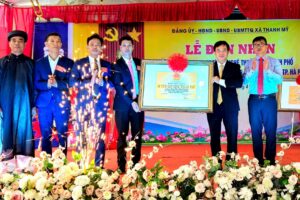 Lễ đón nhận danh hiệu Di tích lịch sử kiến trúc nghệ thuật cấp thành phố đình và chùa Tây Vị.