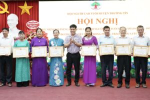Huyện Thường Tín biểu dương 7 tập thể, 34 cá nhân điển hình “Tuổi cao – Gương sáng”