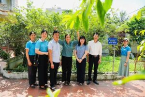 Huyện Ứng Hòa triển khai mô hình điểm “Nhà sạch, vườn đẹp”