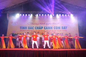 Hấp dẫn Chương trình nghệ thuật “Tình Bác chắp cánh con bay”