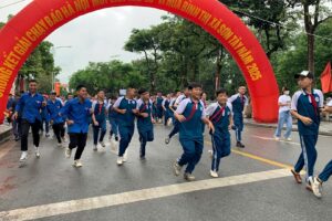 Ngày chạy Olympic vì sức khỏe toàn dân thị xã Sơn Tây