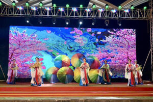 Nghệ thuật thắp sáng Thủ đô Hà Nội trong đêm giao thừa Tết Bính Ngọ