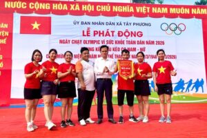 Gần 200 vận động viên tham gia Giải Kéo co nam – nữ xã Tây Phương năm 2026