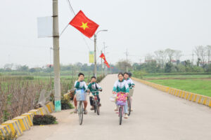 Cổ Đô phát động phong trào thi đua “Giữ gìn thôn, xóm, ngõ, cơ quan sáng, xanh, sạch, đẹp, an toàn và thông minh” năm 2026