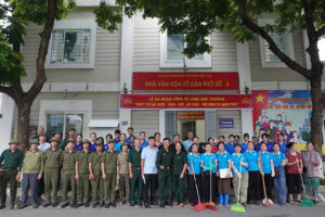 Phường Phúc Lợi chung tay xóa điểm chân rác, lan tỏa “Ngày thứ Bảy Xanh”