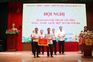 Quốc Oai trao giải cuộc thi “Giữ gìn thôn Sáng – Xanh – Sạch – Đẹp”