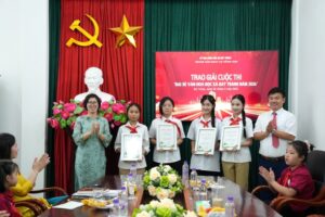 Bát Tràng trao giải Cuộc thi “Đại sứ Văn hóa đọc năm 2026”