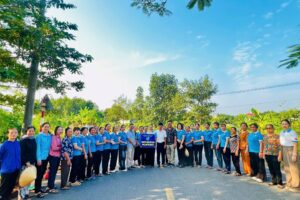 Phường Sơn Tây gắn biển công trình “Tuyến phố nở hoa – Phụ nữ tự quản”